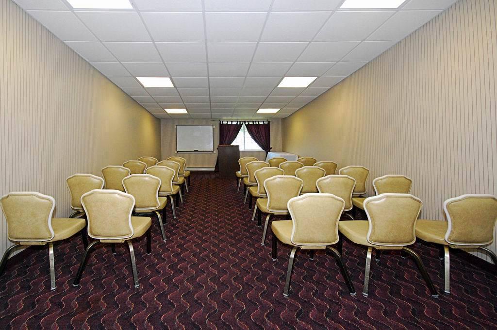 Quality Inn & Conference Center Maple Shade Exterior foto